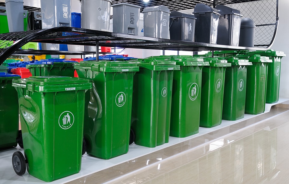Waste container display in the XDPC sample showroom